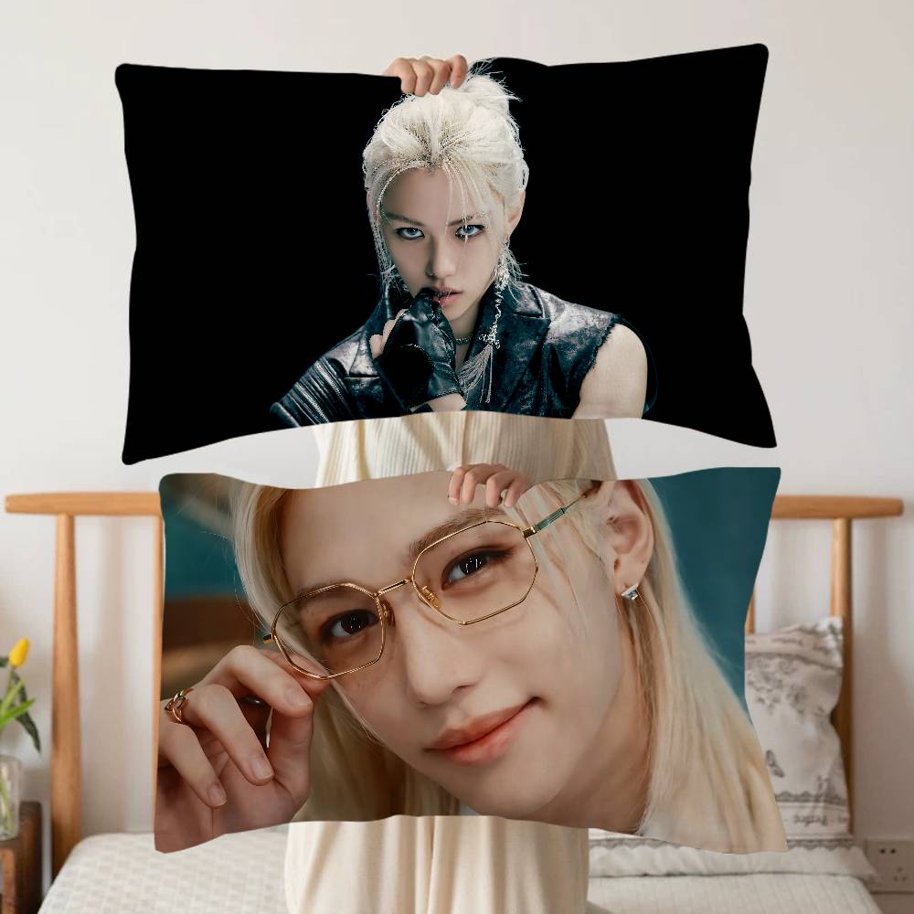 Home Textiles Premium - F-FelixS singer.png Nowy Styl Męski Ręcznik-Poduszka