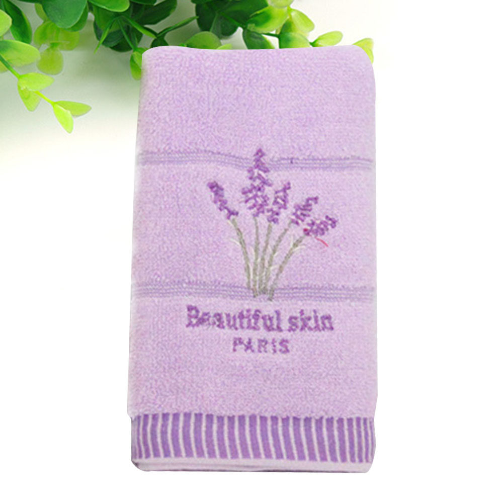 Home Textiles Pakistan - Bawełniany ręcznik kąpielowy z haftem lawendowym,