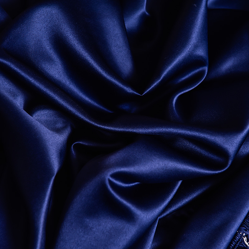 Luksusowe tkaniny lodowego jed – Silk Sheet Set recenzja i cena
