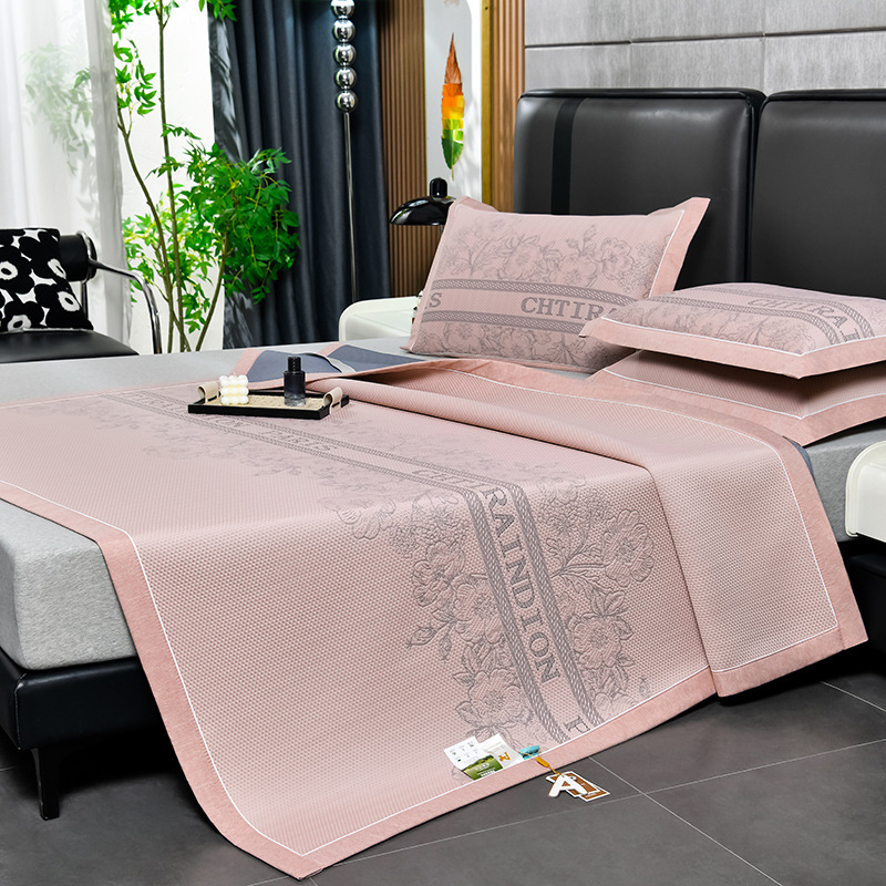 Nowa, chłodząca mata z jedwabi – Silk Sheet Set recenzja i cena